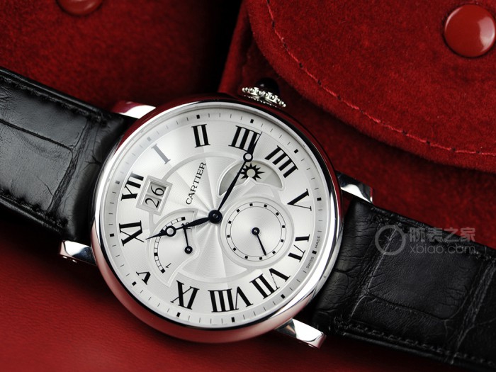 续写珠宝钟表的历史 卡地亚昼夜显示双时区腕表