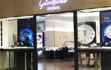 国内最大Glashütte Original格拉苏蒂原创精品店落座北京APM——走进透明的机械制表世界