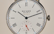 简约线条 品鉴Nomos Ludwig neomatik腕表