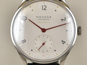 微妙色调 品鉴Nomos Minimatik腕表