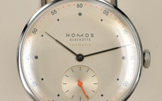 前卫新潮 品鉴Nomos Metro neomatik champagner腕表