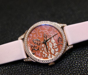 东方牡丹 萧邦Esprit de Fleurier Peony腕表赏析
