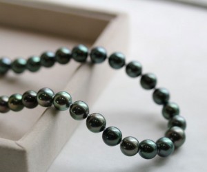 黑珍珠項鏈價格是多少 尊貴氣質無限魅力