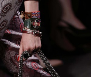 Gucci以蜜蜂元素 打造全新“意趣”时尚腕表