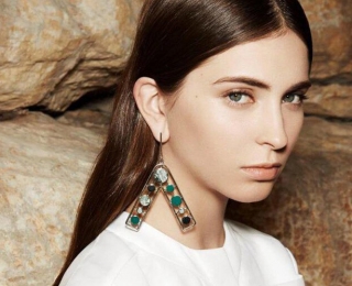 迪奥推出2016早春系列shade耳环