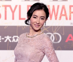 张柏芝佩戴海瑞温斯顿绮隐Secrets系列高级珠宝出席时尚活动
