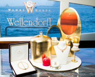 华洛芙全新“海边曼妙时光”系列珠宝鉴赏活动于香港举行