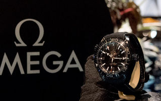 欧米茄于悉尼发布新一代海马系列海洋宇宙“深海之黑”腕表