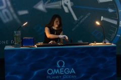 欧米茄新一代海马系列海洋宇宙“深海之黑”腕表抵达哥本哈根