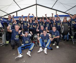 理查德·米勒慶祝雷諾E.Dams車隊贏得2015-16賽季國際汽聯電動方程式錦標賽車隊年度總冠軍