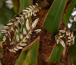 经典设计结合道德理念 Chopard萧邦首推“公平金”珠宝Palme Verte绿棕榈系列