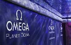 欧米茄新一代海马系列海洋宇宙“深海之黑”腕表抵达墨西哥城