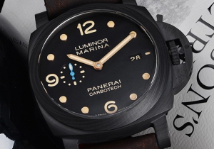 念念不忘 沛纳海Luminor 1950系列44毫米碳纤维款腕表