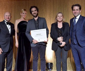 乌玛·瑟曼颁发第二届IWC万国表苏黎世电影节“杰出电影人大奖”