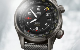 豪利时推出限量版腕表，向瑞士空中救援队 Rega 致敬