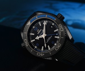 欧米茄新款“深海之黑”腕表上架热卖 更有至臻天文台小秒针款式等你来