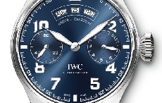 独特蓝色机芯 IWC万国表推出大型飞行员年历腕表“小王子”特别限量版