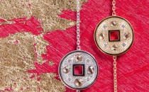戴比尔斯Talisman Lucky Coins幸运手链 环绕在腕间的幸运”in”记