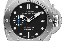 沛纳海Luminor Submersible 1950系列42毫米专业潜水腕表