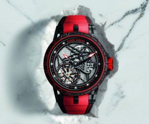 2017日內瓦鐘表展 羅杰杜彼Excalibur系列碳纖維腕表與四游絲擺輪腕表