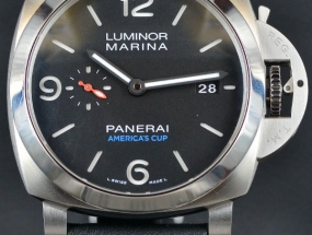 经典之作的重新演绎 实拍沛纳海Luminor Marina系列44毫米8日动力储存精钢腕表