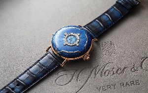 H. MOSER & CIE. 亨利慕时以HERITAGE 陀飞轮腕表致敬手工制表技艺