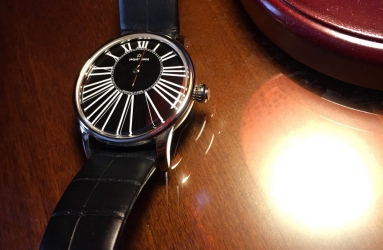 想戴一塊別致的表 入手雅克德羅時分小針盤系列J005020203腕表