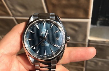 升级手表 新购欧米茄海马AT8500蓝盘腕表
