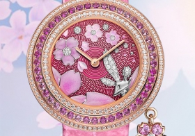 腕间盛放 品鉴梵克雅宝Charms Extraordinaire Fée Sakura 腕表