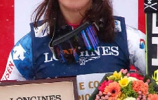 浪琴表将一枚浪琴表康铂系列腕表颁予混合式高山滑雪世界锦标赛冠军