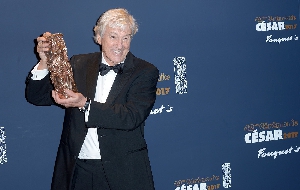 群星佩戴万宝龙腕表亮相第42届法国电影凯撒奖颁奖典礼