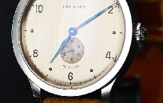 优雅简约 浪琴表经典复刻系列1945腕表