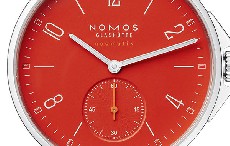 NOMOS推出全新 Aqua 系列彩色腕表