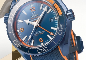 工藝革新 色彩碰撞 歐米茄海馬系列海洋宇宙 “ 碧海之藍 ” 腕表