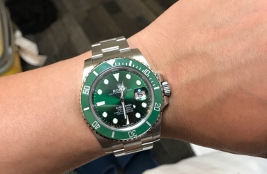 价格不美丽 依旧拔了劳力士绿水鬼的草