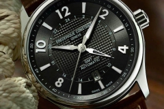 致敬优雅时代 康斯登推出两款全新Runabout GMT限量腕表