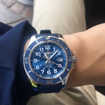 蜜月纪念 入百年灵超级海洋42mm蓝盘腕表