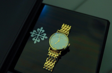 是时候孝敬妈妈了 给母亲买的百达翡丽7200/1R-001腕表