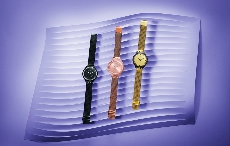 戴上Swatch SKIN 超薄腕表，一起感受 #自在如你#！