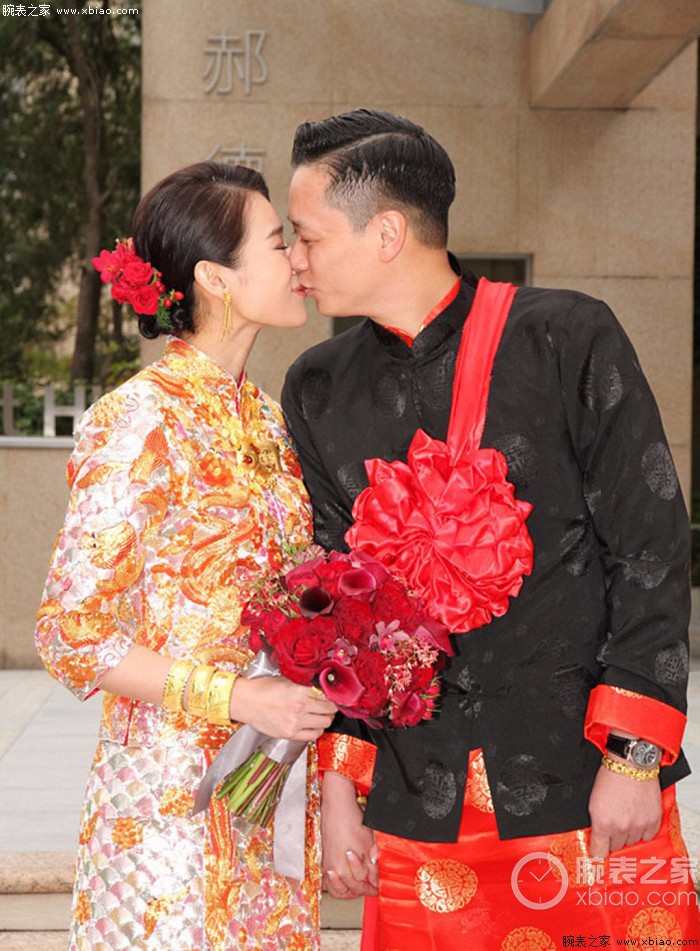朱小贞结婚照图片