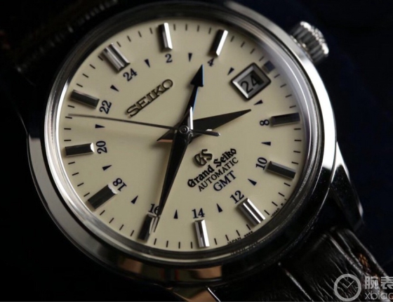 低调美丽的正装表 入手精工GMT白盘棕色表带腕表