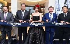 林志玲与浪琴表在马来西亚联袂出席Suria KLCC最新浪琴表专卖店开幕仪式
