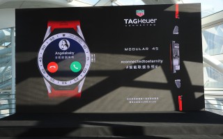 智能联接永恒 TAG Heuer 泰格豪雅携手全球品牌大使Angelababy共同发布TAG Heuer Connected  Modular 41智能腕表