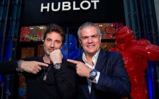Hublot宇舶表携手Richard Orlinski 推出两款经典融合系列Aerofusion计时码表Orlinski特别限量版