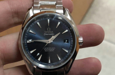 能碰到喜欢的不容易 入手欧米茄海马150