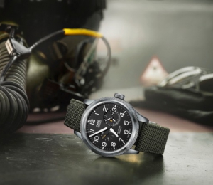 創意推動時間 ORIS豪利時大表冠飛行員世界時腕表，用表圈推動的世界時