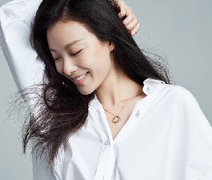 倪妮带你玩转蒂芙尼Open Heart，想怎么戴就怎么戴 