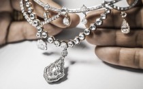 Dior à Versailles系列珠宝带你重返凡尔赛宫