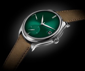 简洁、惊艳、低调、纯正：H. MOSER & CIE. 亨利慕时勇创者万年历PURITY宇宙绿腕表