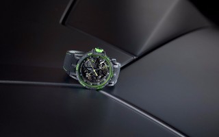 性能， 首创和专利 罗杰杜彼 Excalibur Aventador S 系列绿色腕表首度面世
